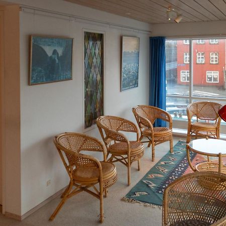 Guesthouse At The Boat Harbour Tórshavn Kültér fotó