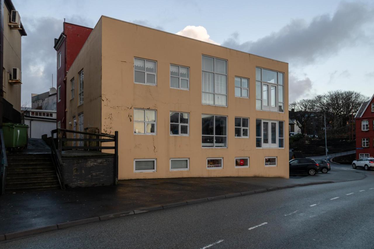 Guesthouse At The Boat Harbour Tórshavn Kültér fotó