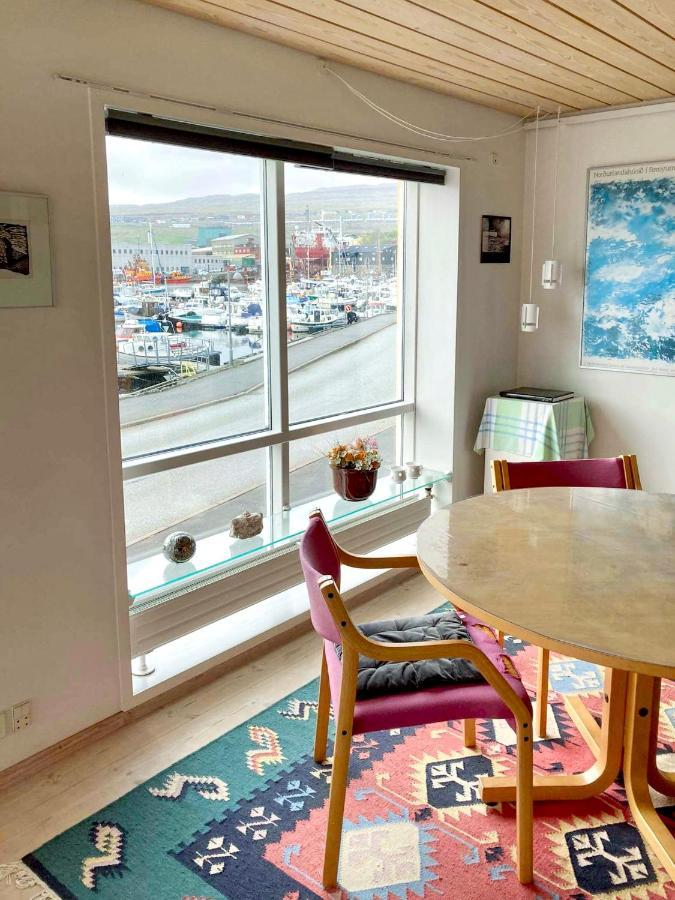 Guesthouse At The Boat Harbour Tórshavn Kültér fotó