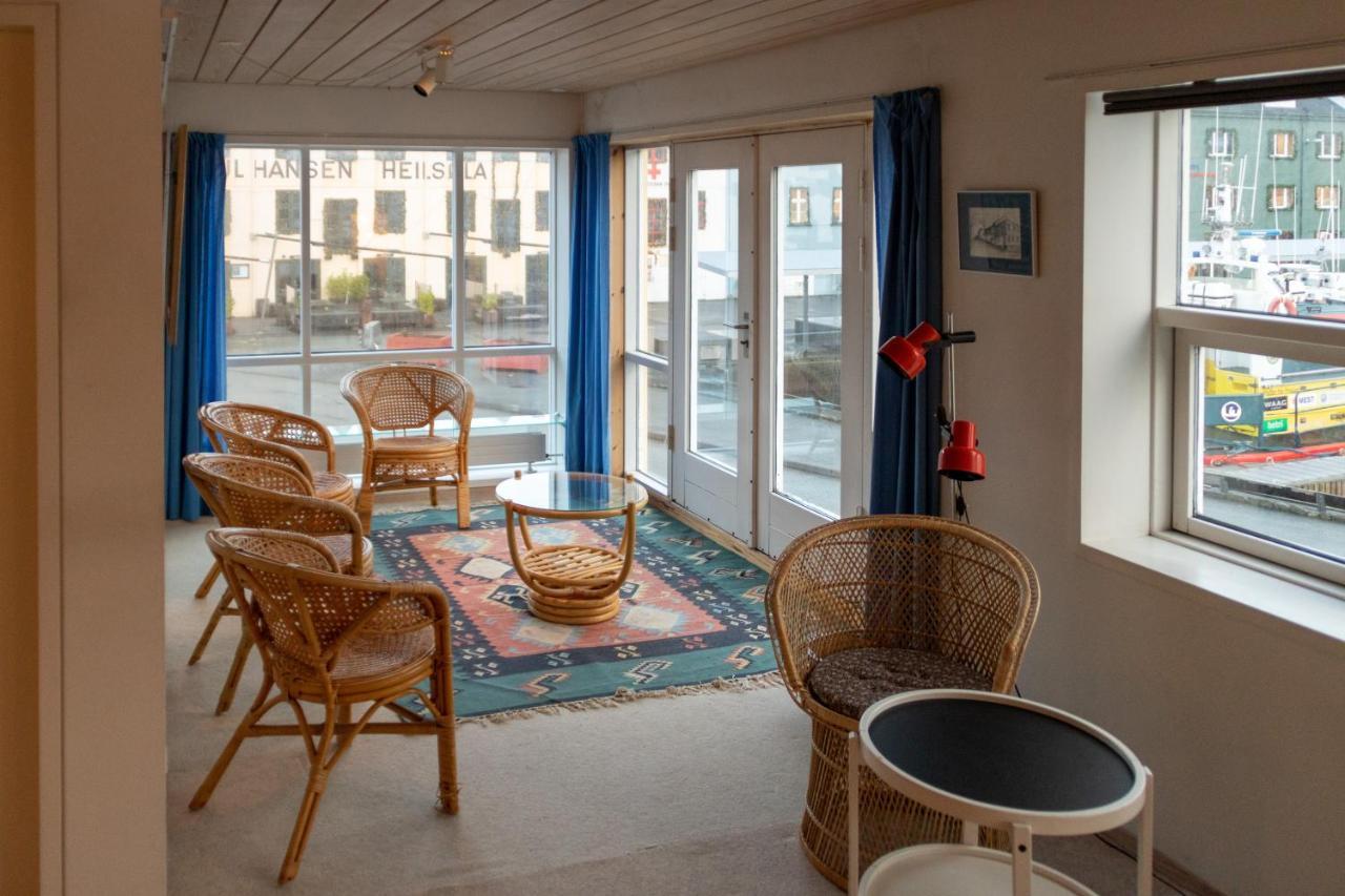 Guesthouse At The Boat Harbour Tórshavn Kültér fotó
