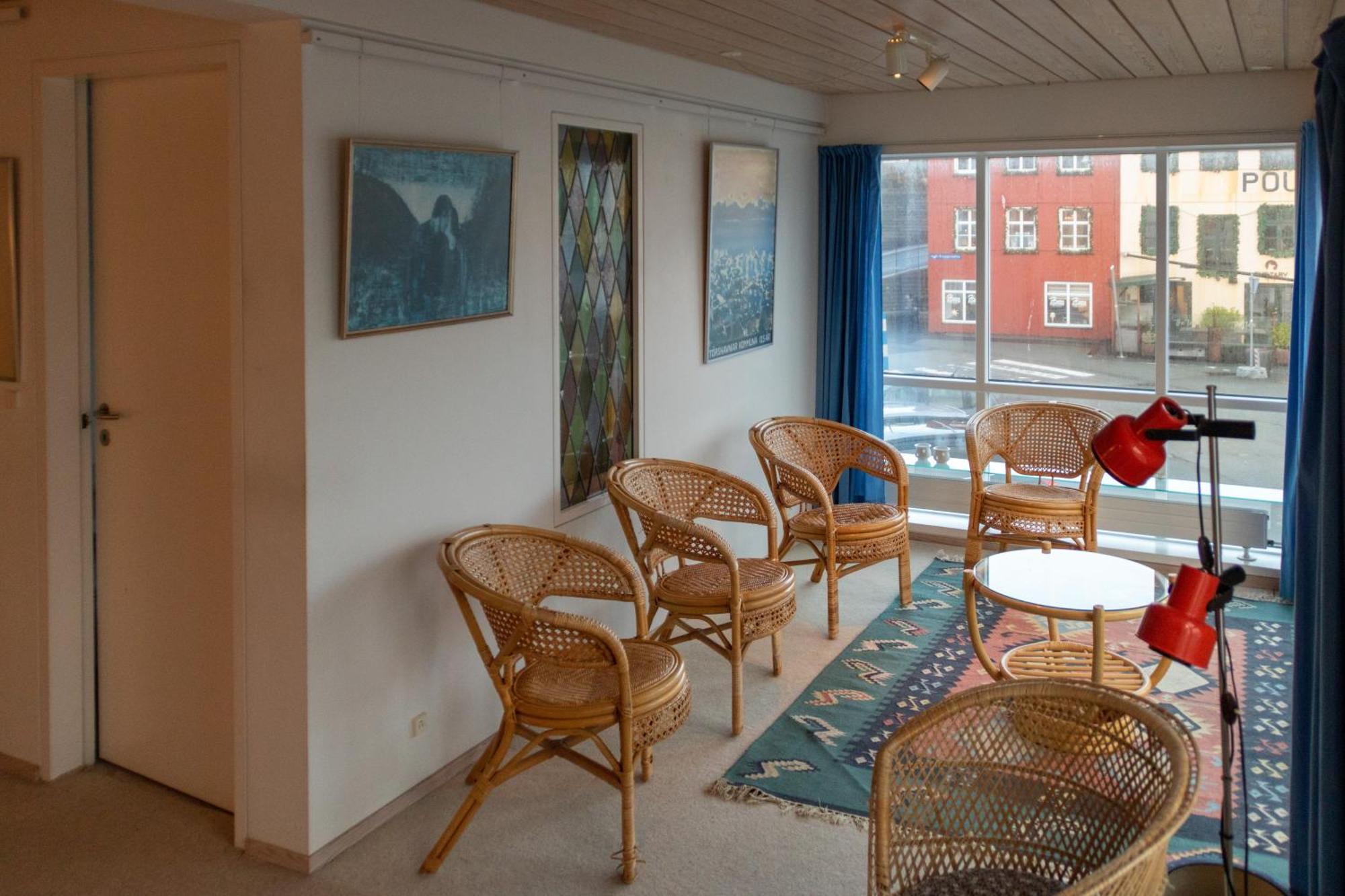 Guesthouse At The Boat Harbour Tórshavn Kültér fotó